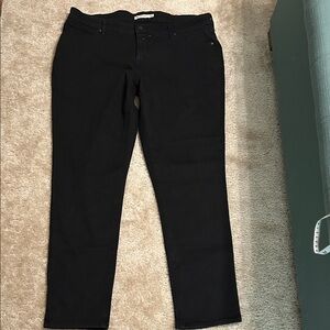 Levi's Women's Straight Leg Black Jeans size 22W length 31 inches